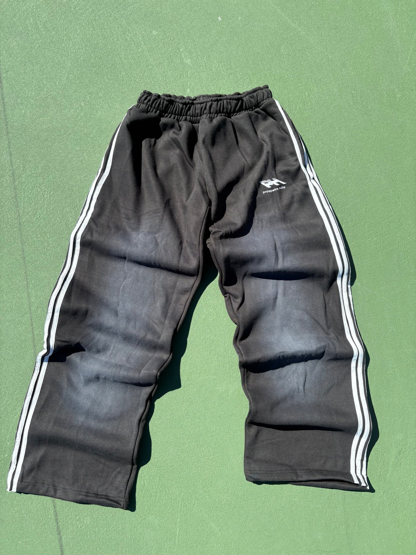 PROSPEROUS HILLS SWEATS